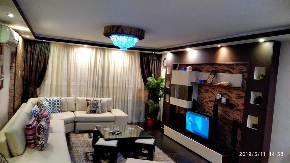 TV and multimedia, Seating area