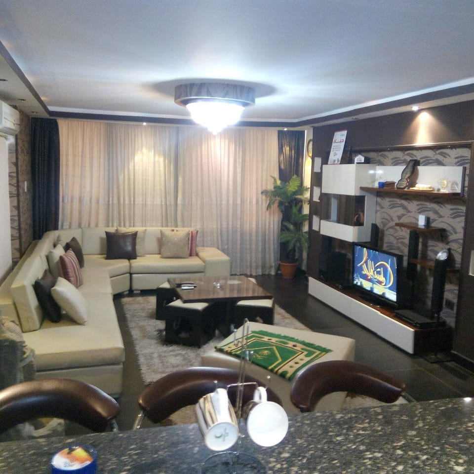TV and multimedia, Seating area