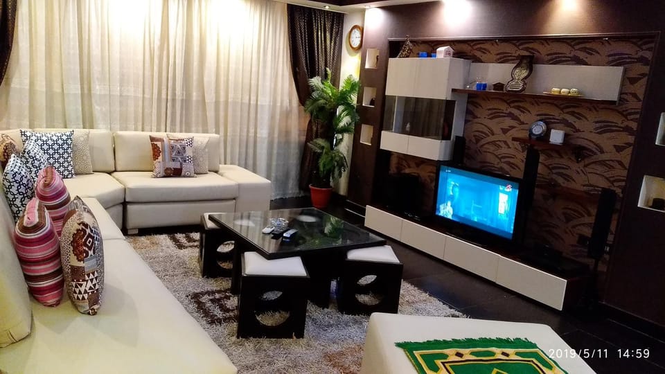 TV and multimedia, Seating area
