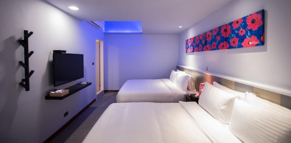 Bed, bunk bed
