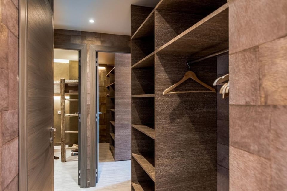 304 Luxury Apartment for 14 Balconies Parking Wifi Apartment in Tignes