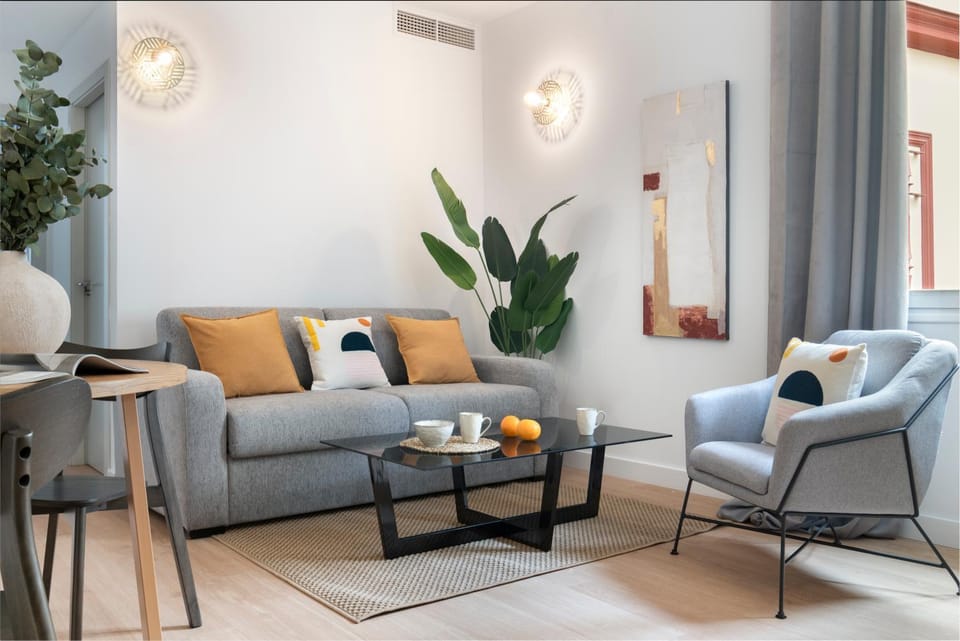 Living room, Seating area, Dining area, air conditioner
