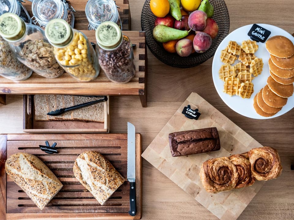 Breakfast, Buffet breakfast