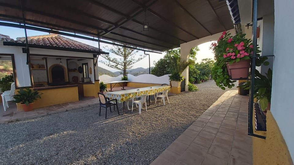 BBQ facilities, Balcony/Terrace