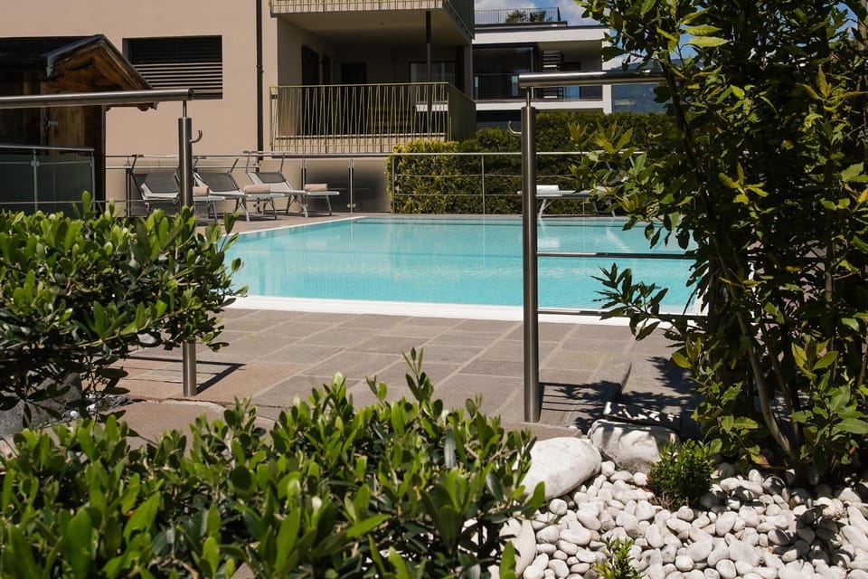 Pool view, Swimming pool, sunbed