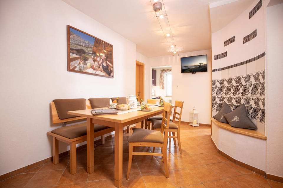 Denggalahof Farm Stay in Tyrol