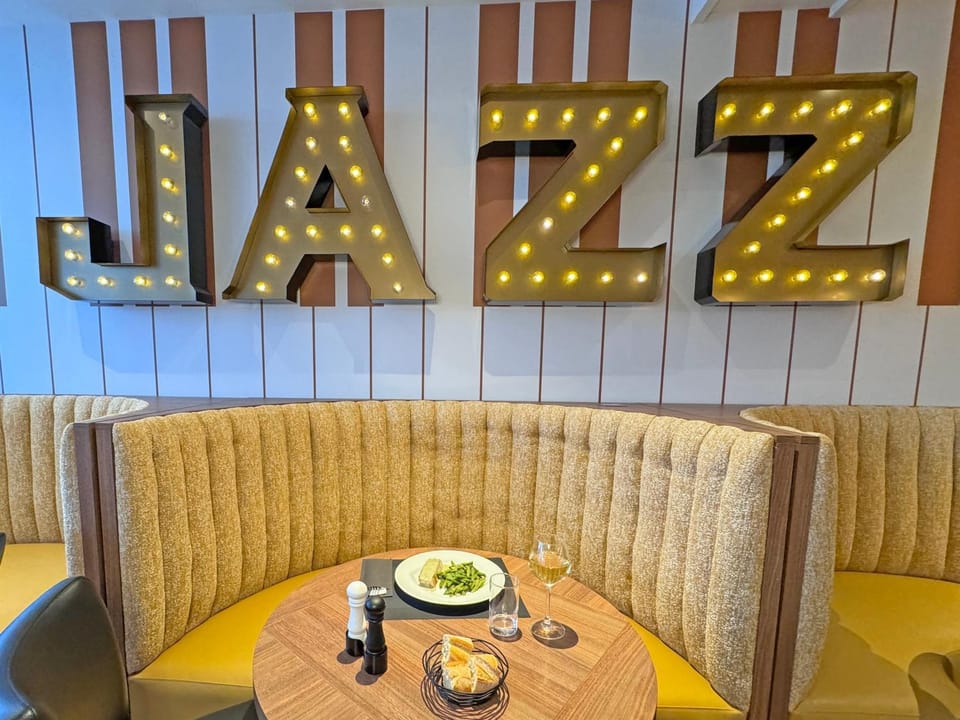 Restaurant/places to eat, Meals