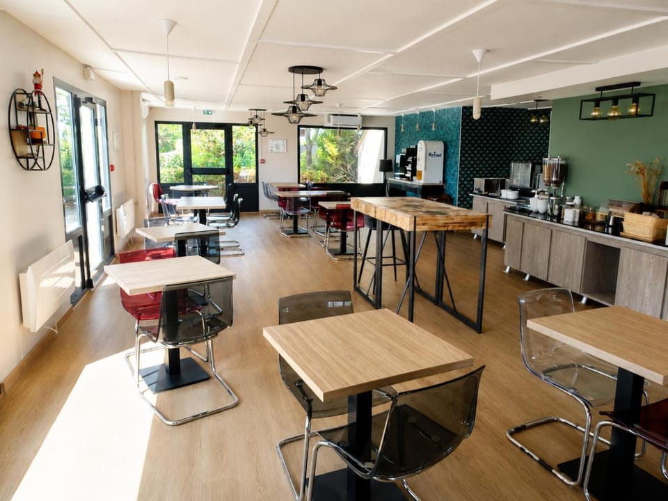 Banquet/Function facilities, Buffet breakfast