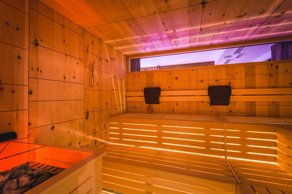 Sauna, Spa and wellness centre/facilities