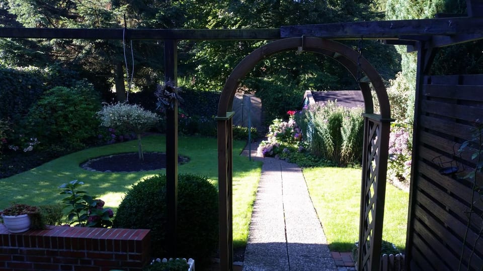 Balcony/Terrace, Garden view
