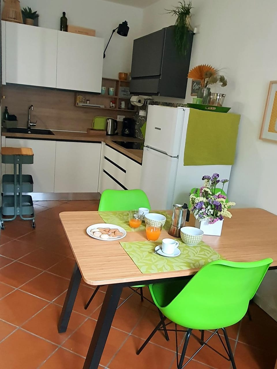 Kitchen or kitchenette, stove