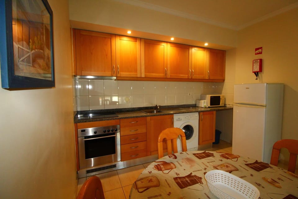 Dining area, Communal kitchen