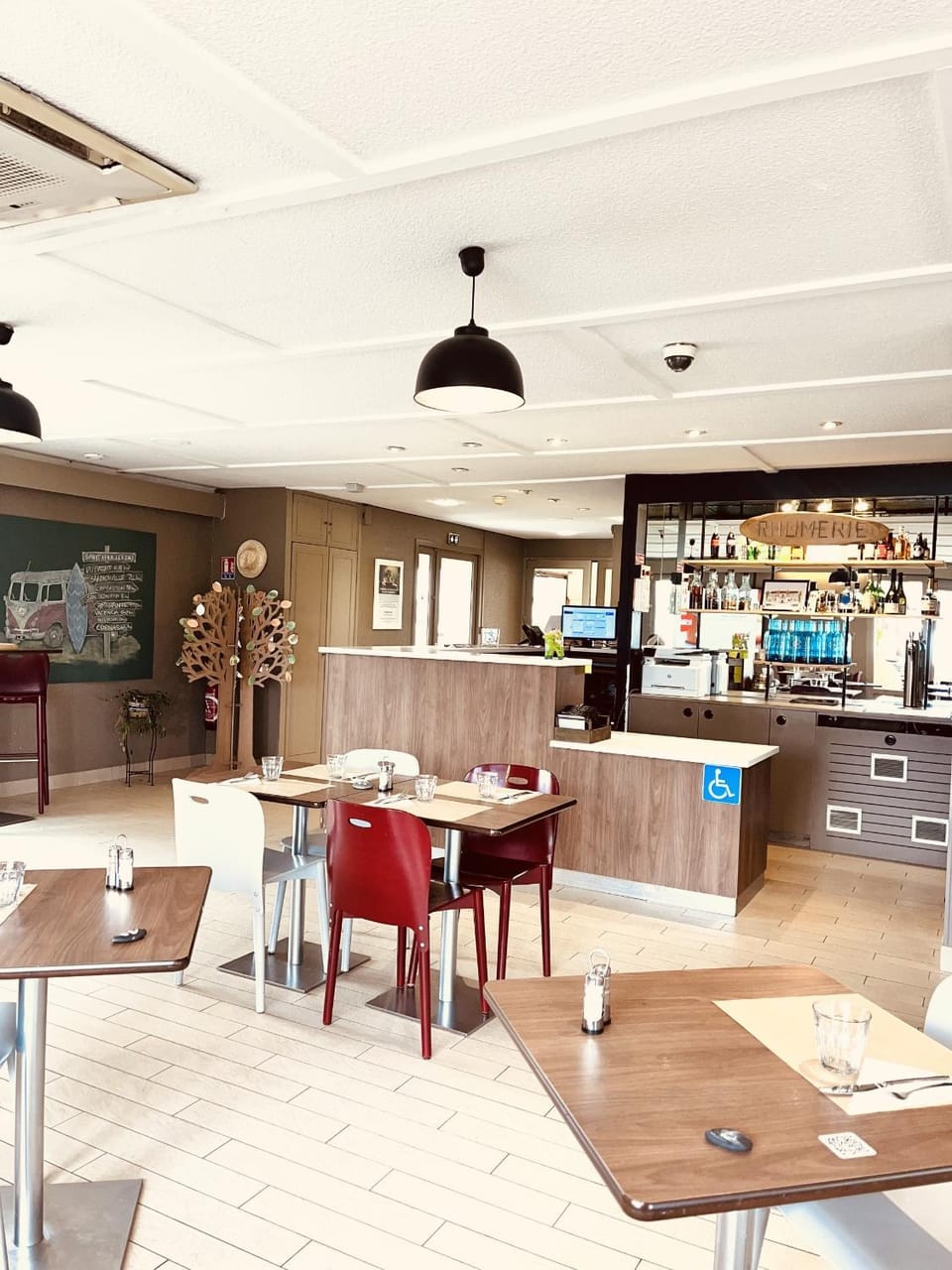 Restaurant/places to eat, Lobby or reception, Lounge or bar, Banquet/Function facilities