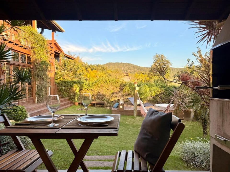 Day, Natural landscape, Dining area, Garden view, Mountain view