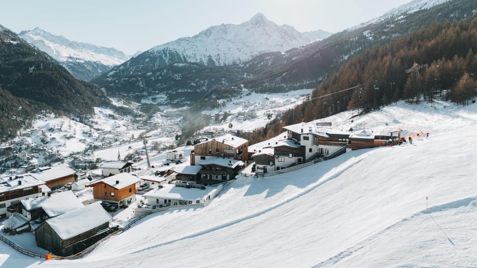 Property building, Day, Natural landscape, Bird's eye view, Winter