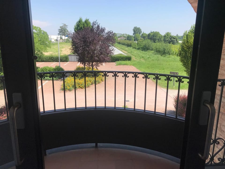 Balcony/Terrace, Garden view