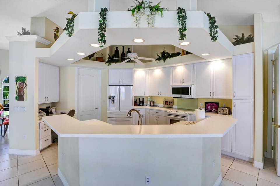Kitchen or kitchenette, Kitchen or kitchenette