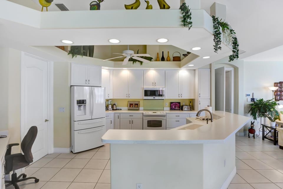 Kitchen or kitchenette, Kitchen or kitchenette