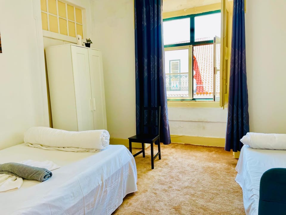 Alfama Guest House Bed and Breakfast in Lisbon