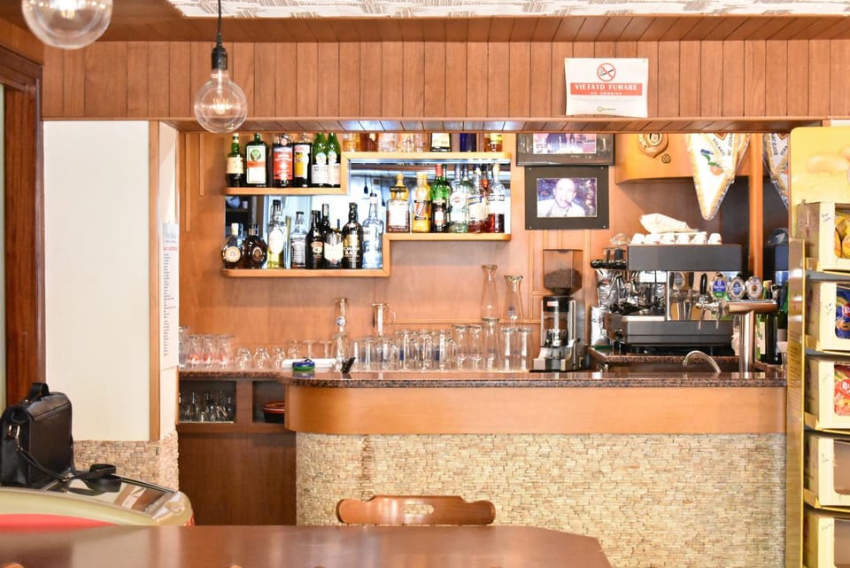Lounge or bar