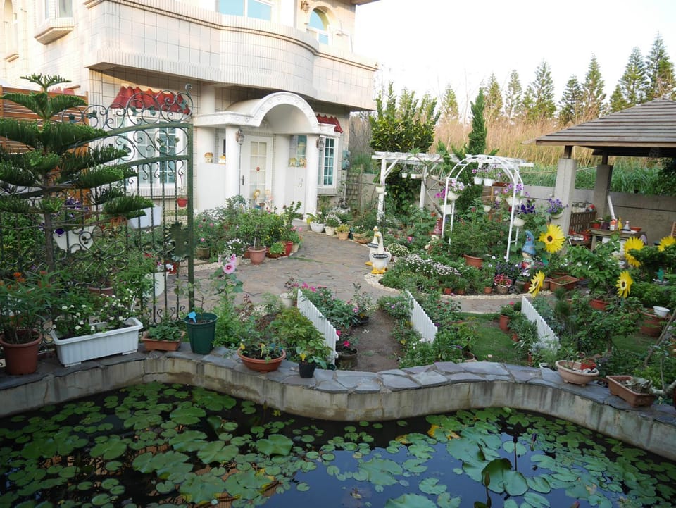 Property building, Garden, Garden view