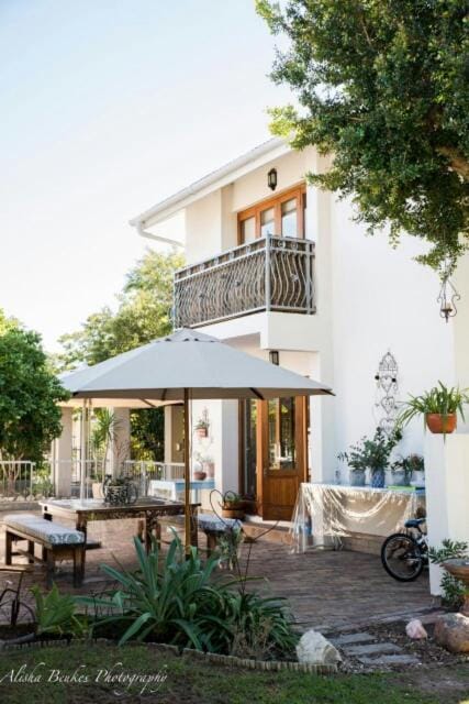Garden view, Mountain view