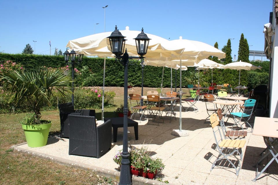 Patio, Day, Balcony/Terrace, Lounge or bar