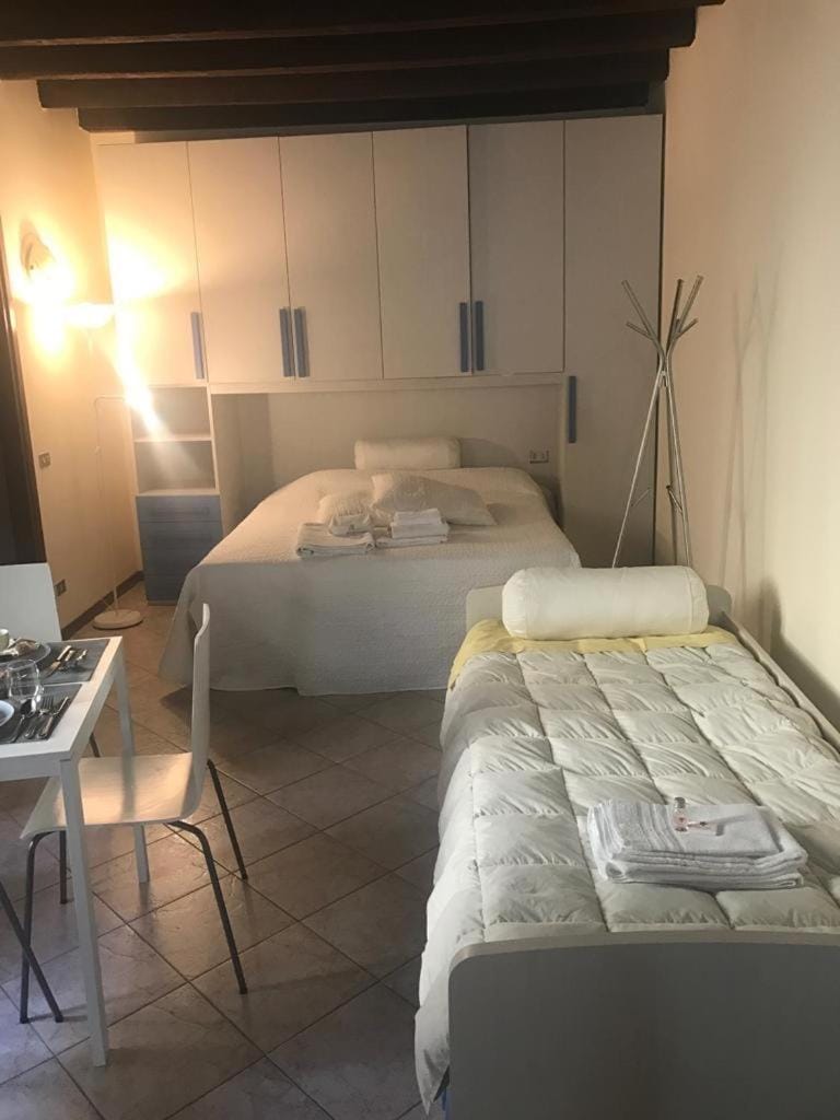 MyRoom Center Flat Apartment in Bergamo