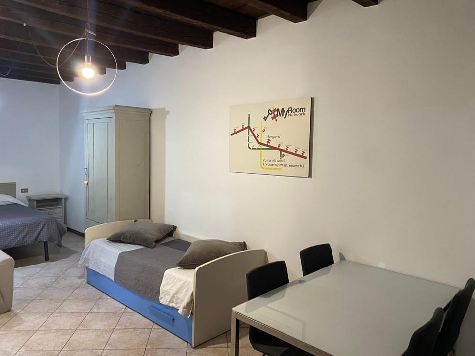 MyRoom Center Flat Apartment in Bergamo