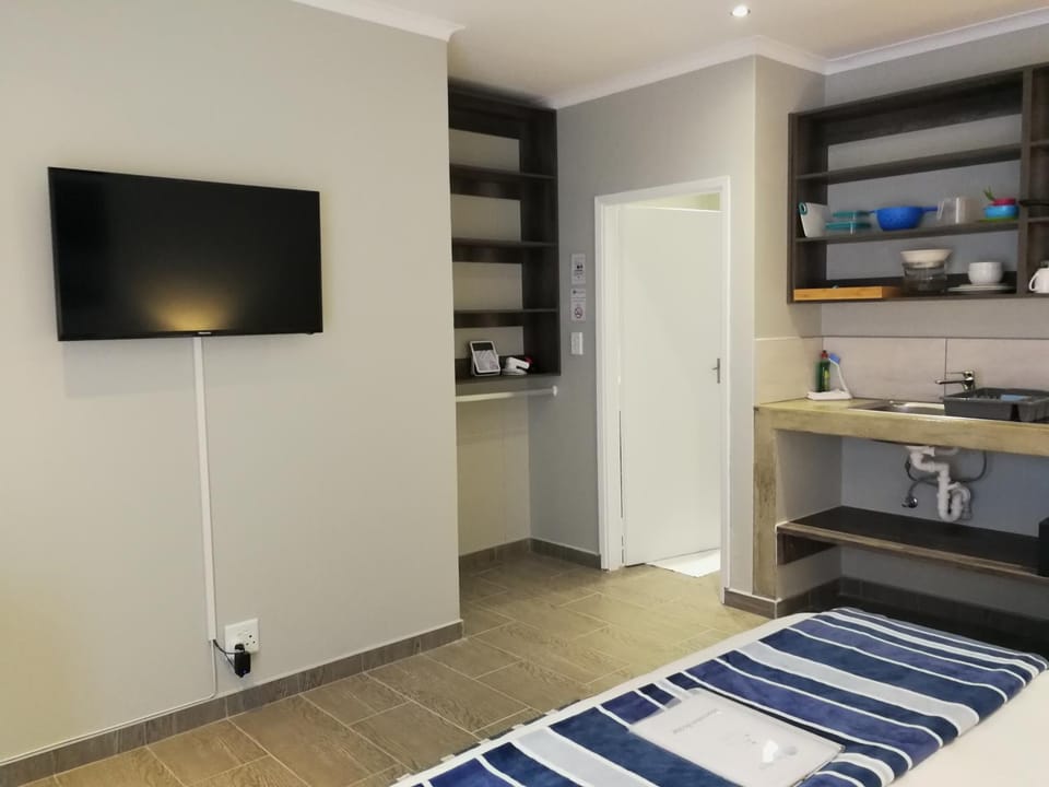 TV and multimedia, Kitchen or kitchenette