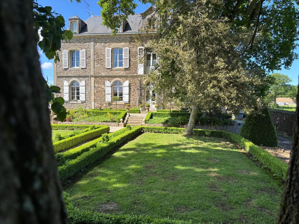 Property building, Natural landscape, Garden, Garden view