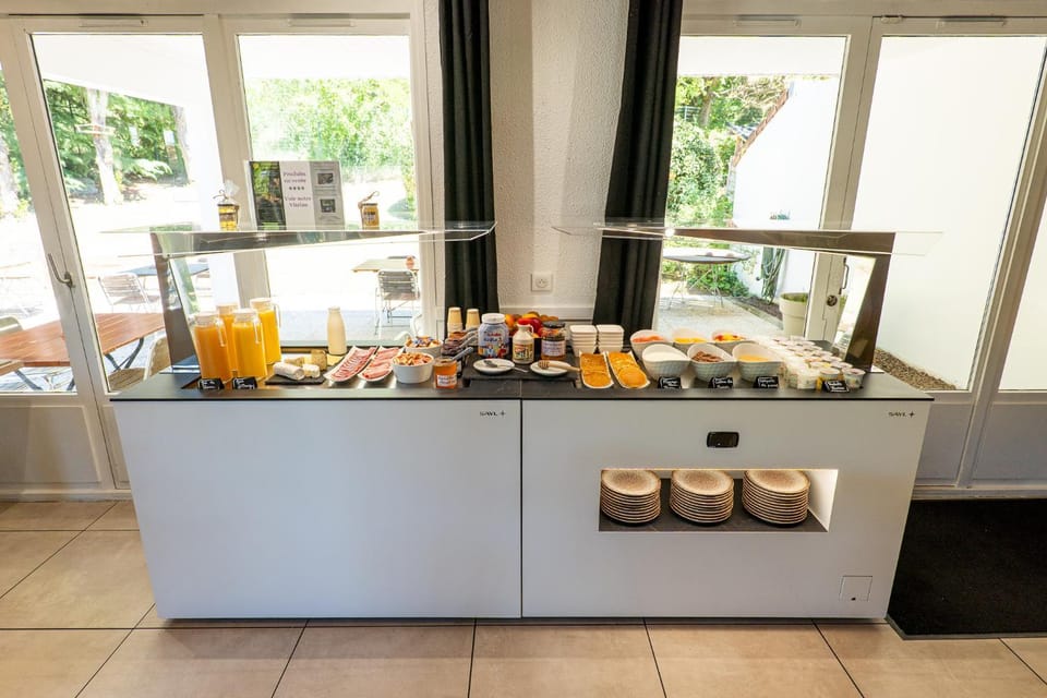 Breakfast, Continental breakfast, Buffet breakfast