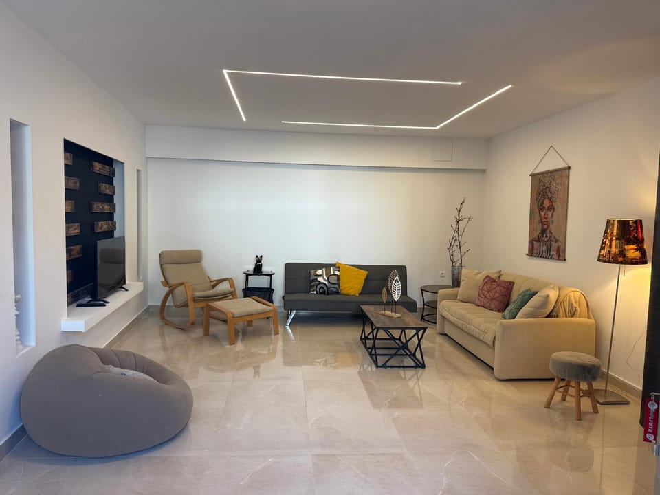 TV and multimedia, Living room, Seating area
