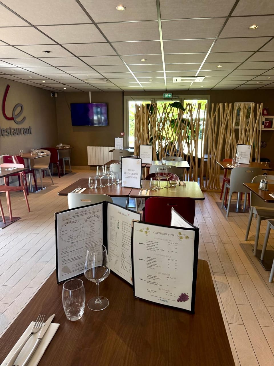 Restaurant/places to eat