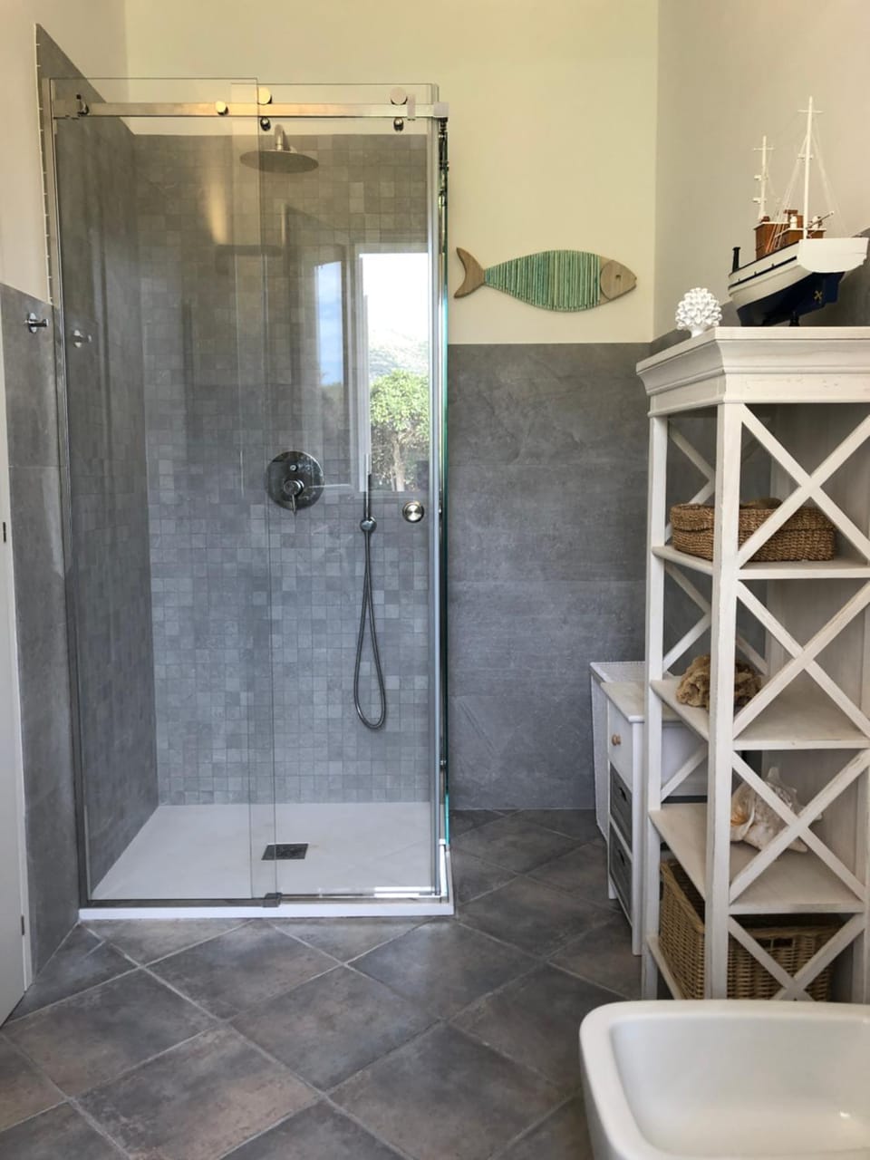 Shower, Bathroom