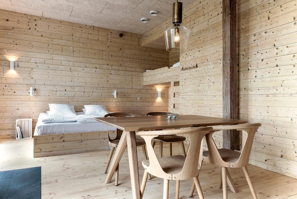 Bed, Living room, Photo of the whole room, Dining area, Bedroom