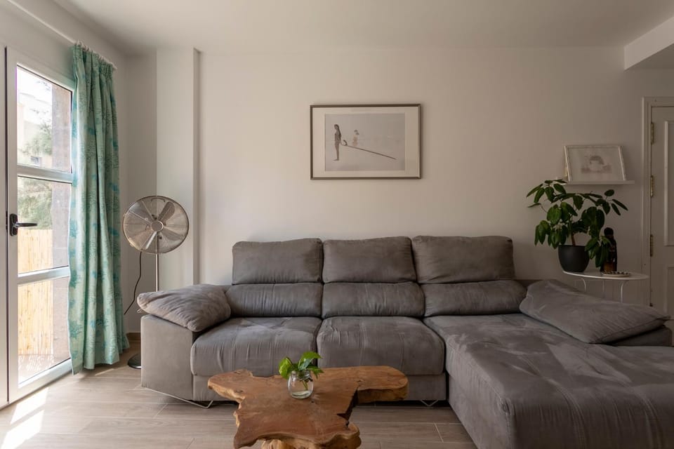 Living room, fireplace
