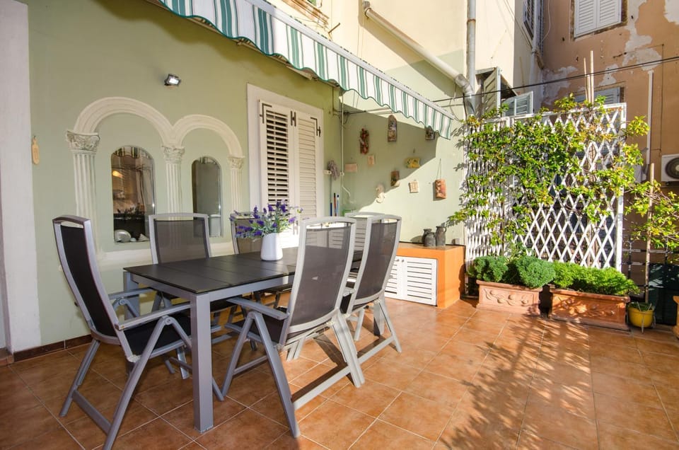 Balcony/Terrace, Balcony/Terrace