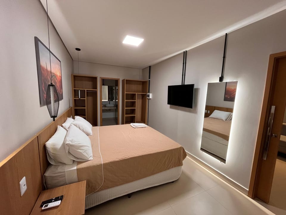 Bed, TV and multimedia, Photo of the whole room, Bedroom, wardrobe