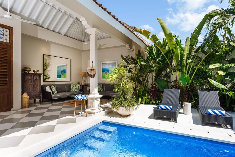 Patio, Garden, Balcony/Terrace, Living room, Photo of the whole room, Decorative detail, Area and facilities, Swimming pool, Swimming pool