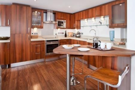 Kitchen or kitchenette, Dining area, dishwasher, minibar, pet friendly, stove, toaster