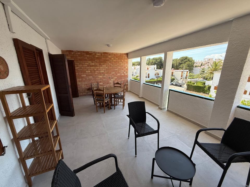 View (from property/room), Balcony/Terrace, City view