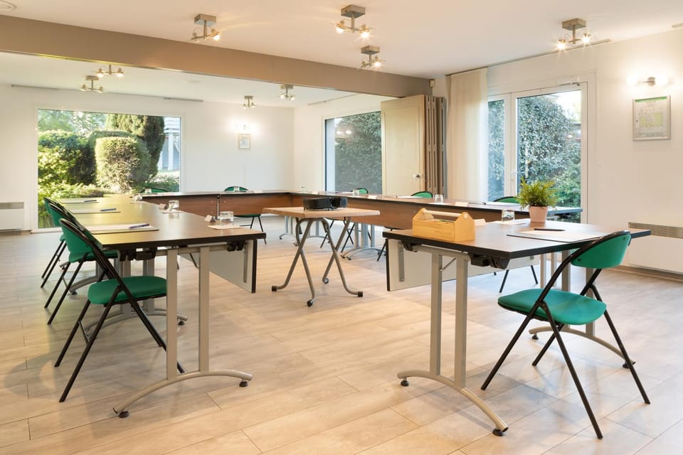 Meeting/conference room