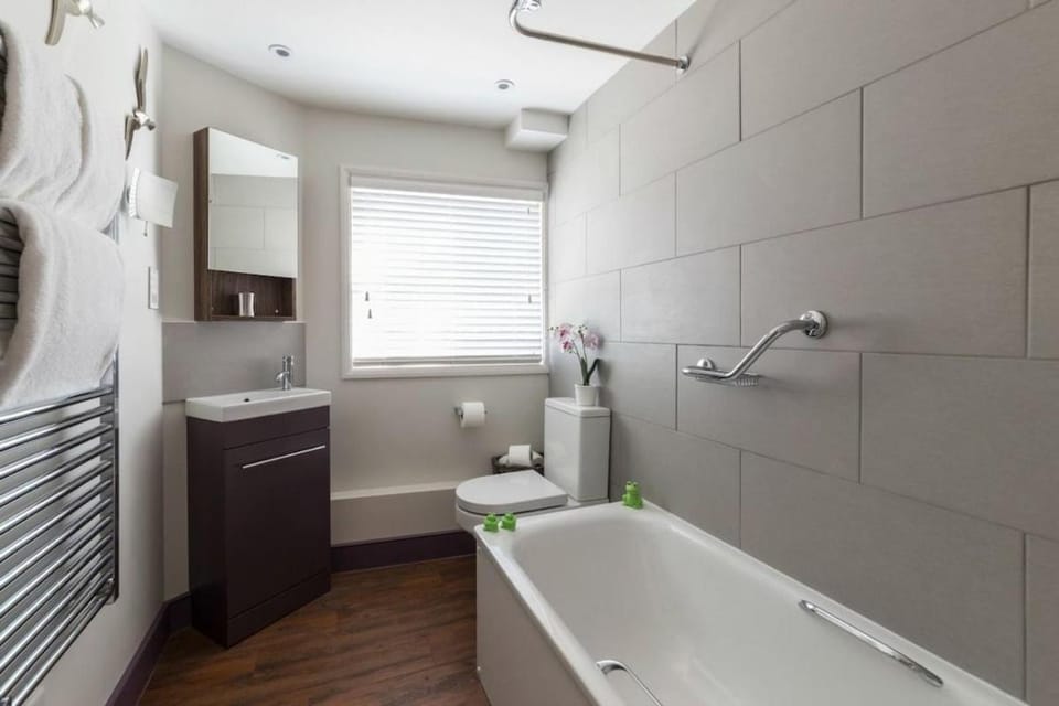 Dream Stays Bath - Queen Street Loft Apartment Apartment in Bath