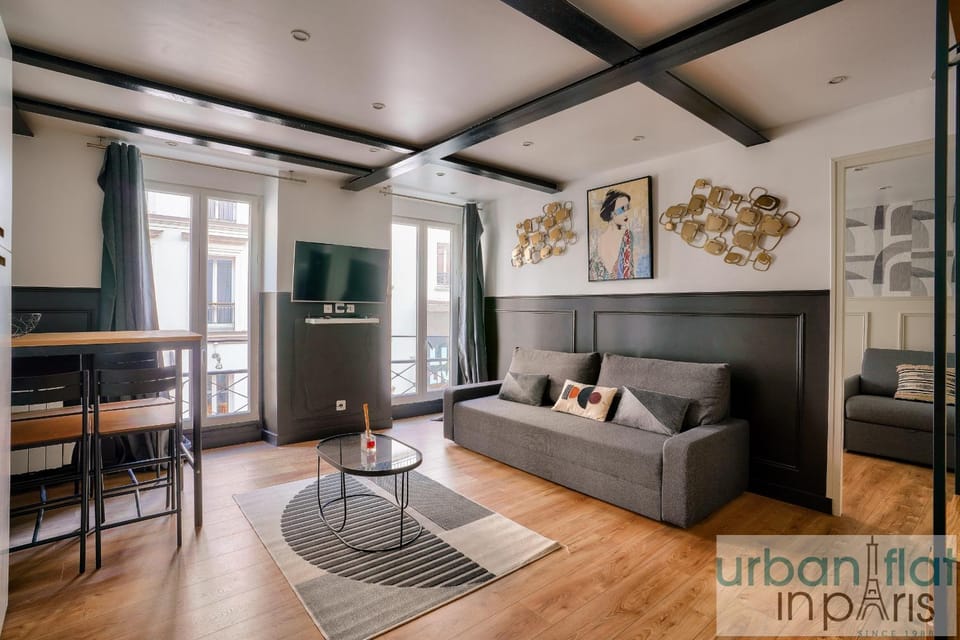 13 Luxury Flat eiffel design 2 Apartment in Paris
