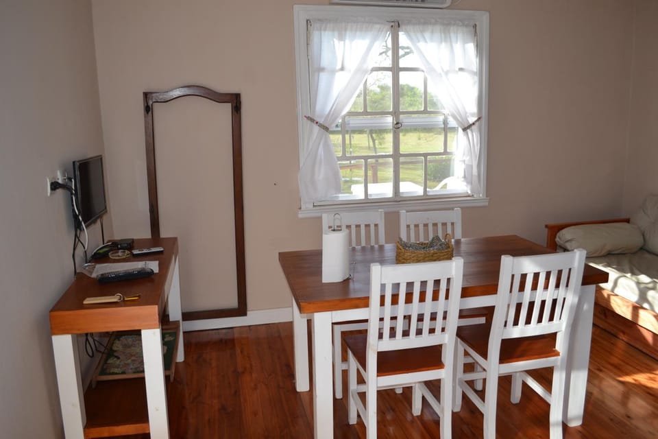 Cabañas Puerto Trinidad Country House in Buenos Aires Province