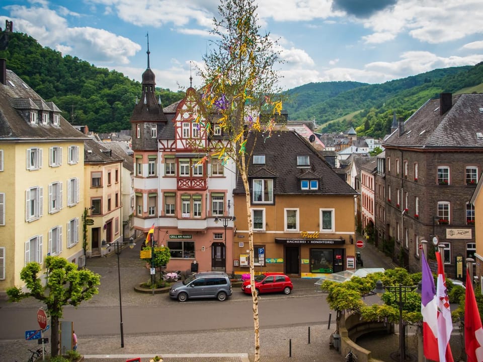 Neighbourhood, Natural landscape