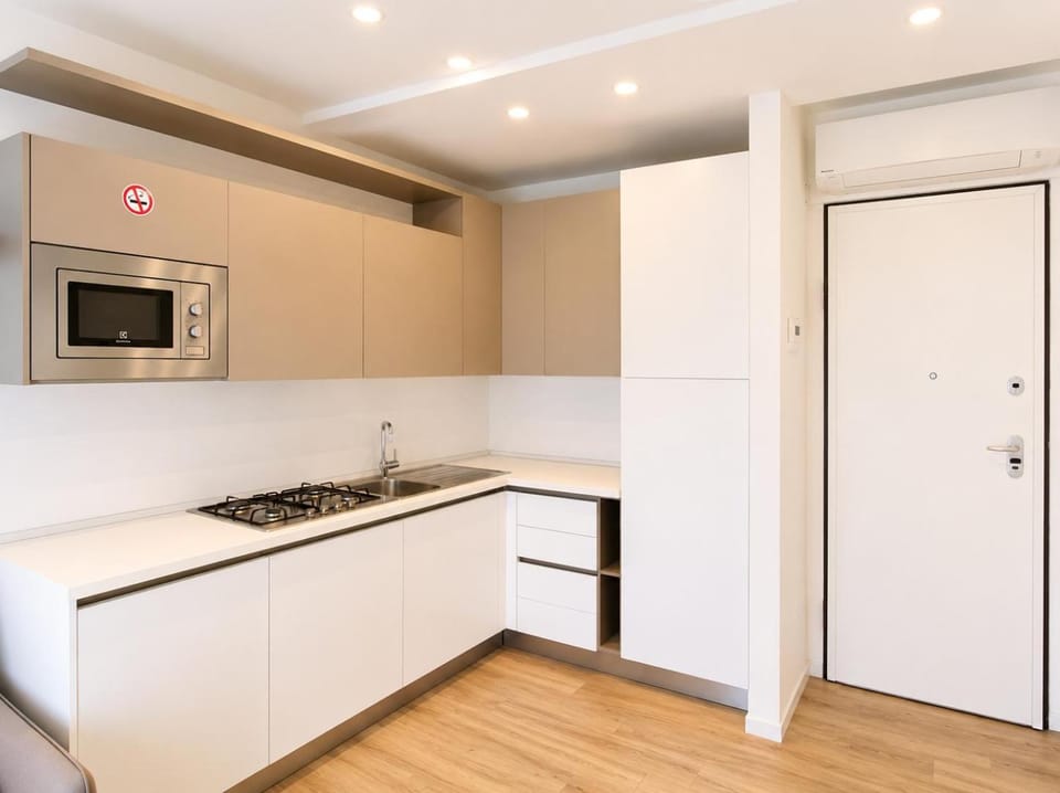 Kitchen or kitchenette, kitchen, kitchen