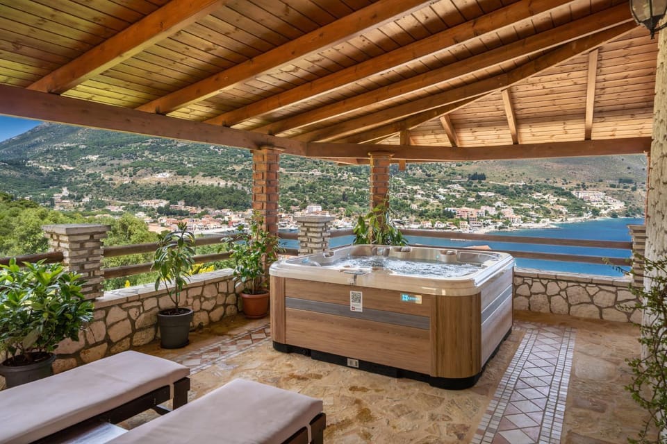 Luxury Stone Apartments Apartment in Agia Effimia