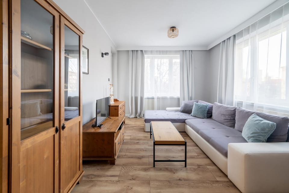 TV and multimedia, View (from property/room), Living room, Seating area, Bedroom, City view, River view, Street view, Quiet street view, Inner courtyard view, internet